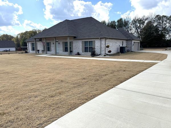 127 Charlottes Way, Saltillo, MS 38866