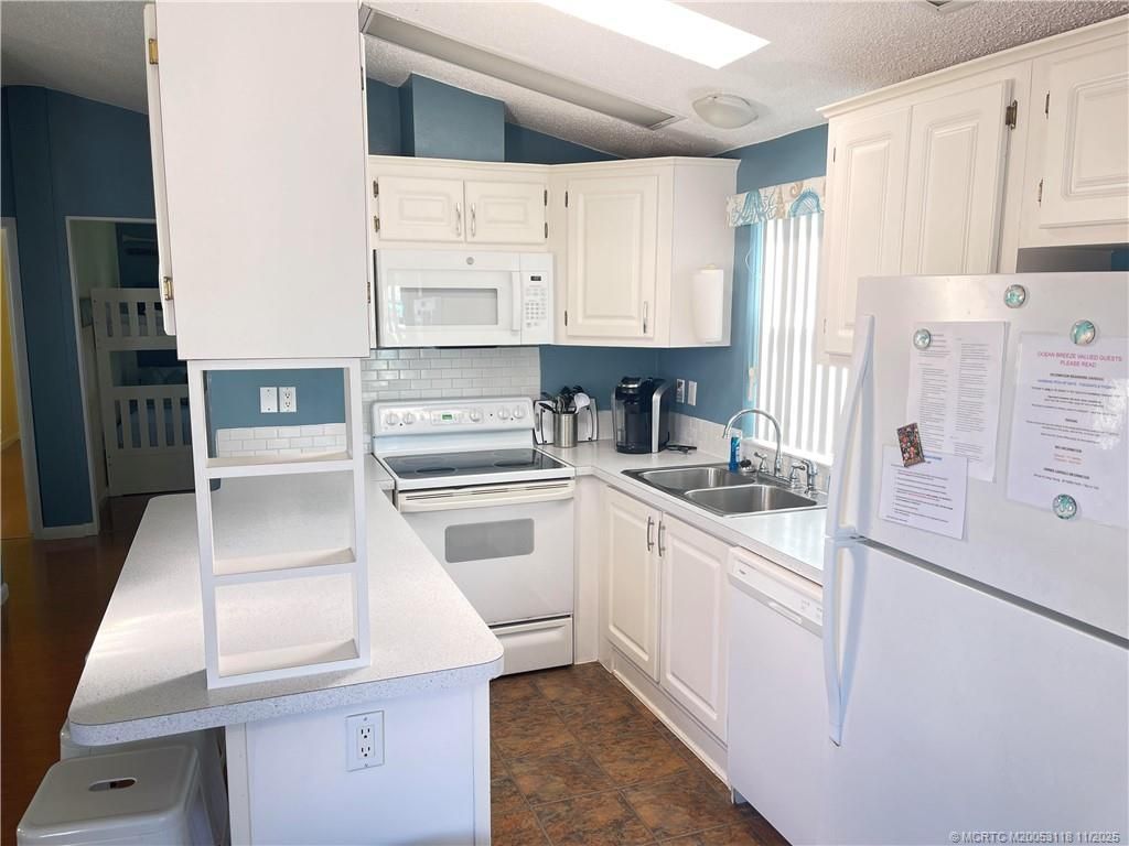 717 Nettles Boulevard, Jensen Beach, FL 34957 Photo