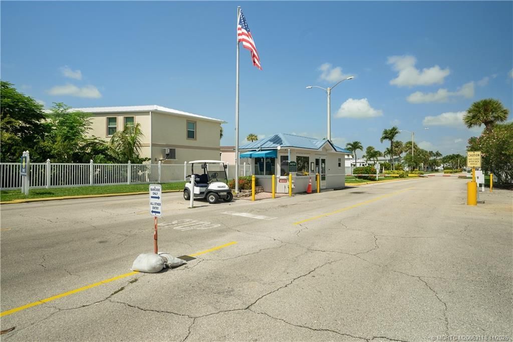 717 Nettles Boulevard, Jensen Beach, FL 34957 Photo