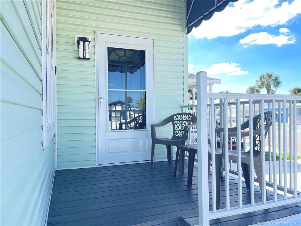 717 Nettles Boulevard, Jensen Beach, FL 34957 Photo