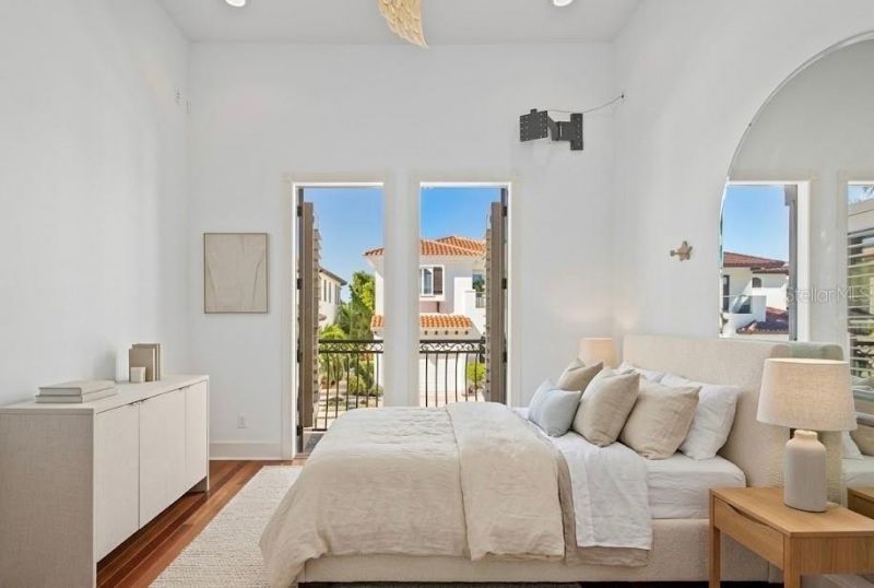 4107 Causeway Vista Drive, Tampa, FL 33615 Photo