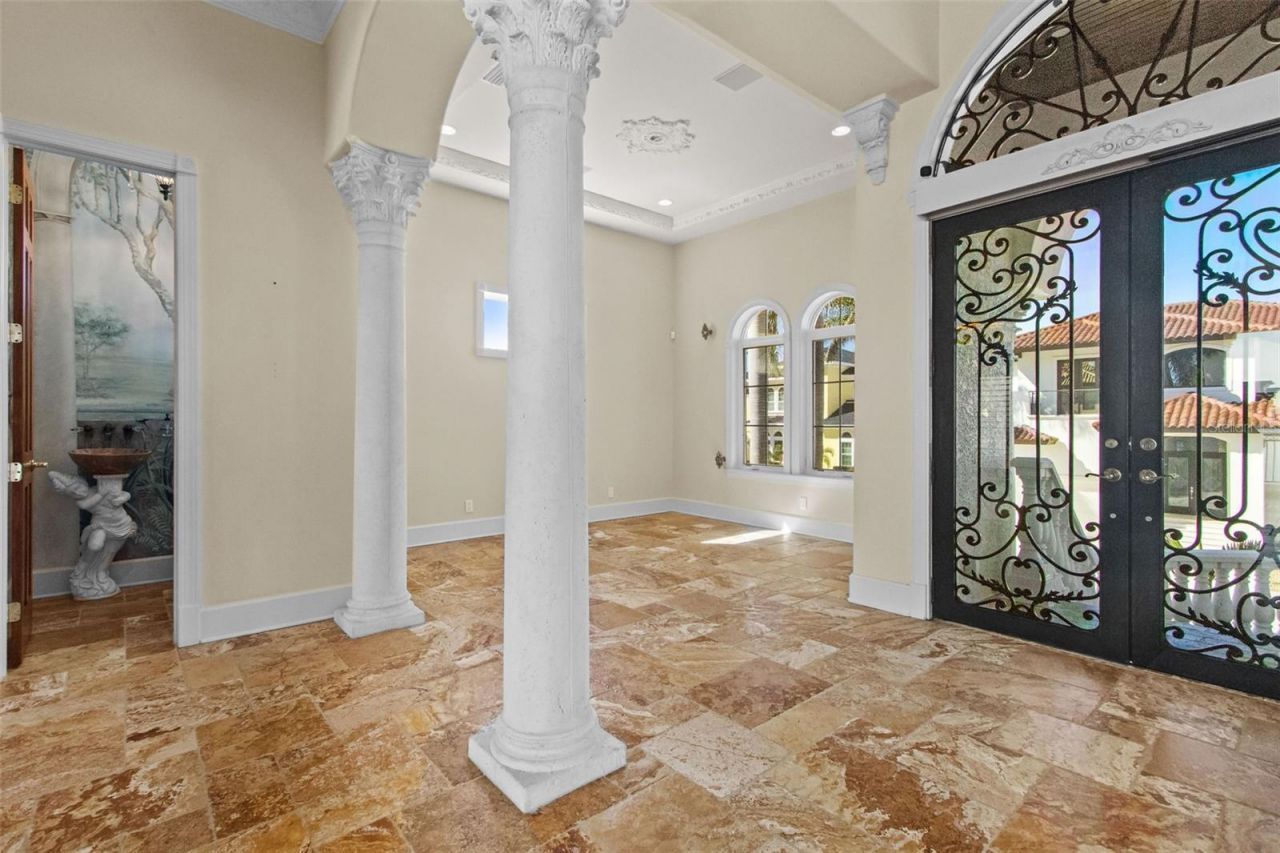 4107 Causeway Vista Drive, Tampa, FL 33615 Photo