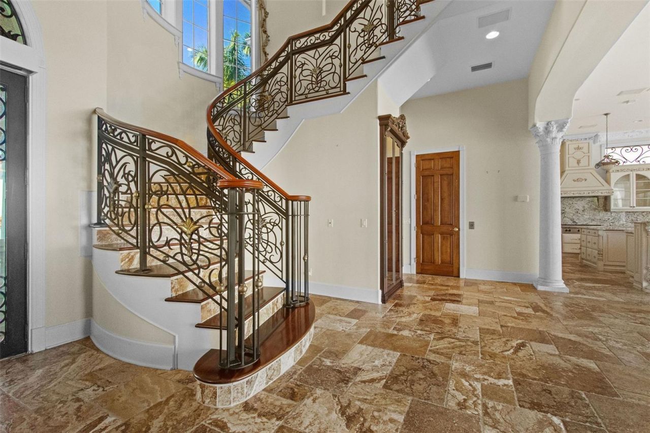 4107 Causeway Vista Drive, Tampa, FL 33615 Photo