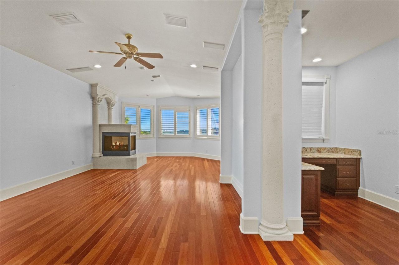 4107 Causeway Vista Drive, Tampa, FL 33615 Photo