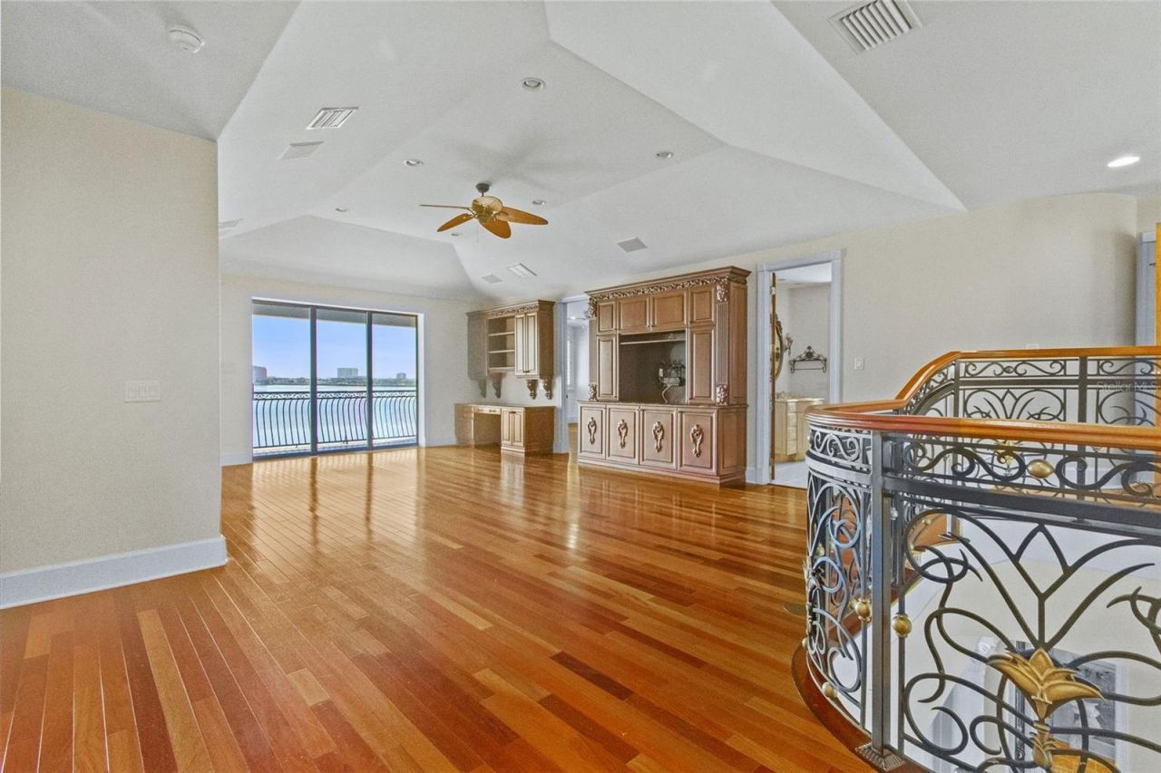 4107 Causeway Vista Drive, Tampa, FL 33615 Photo