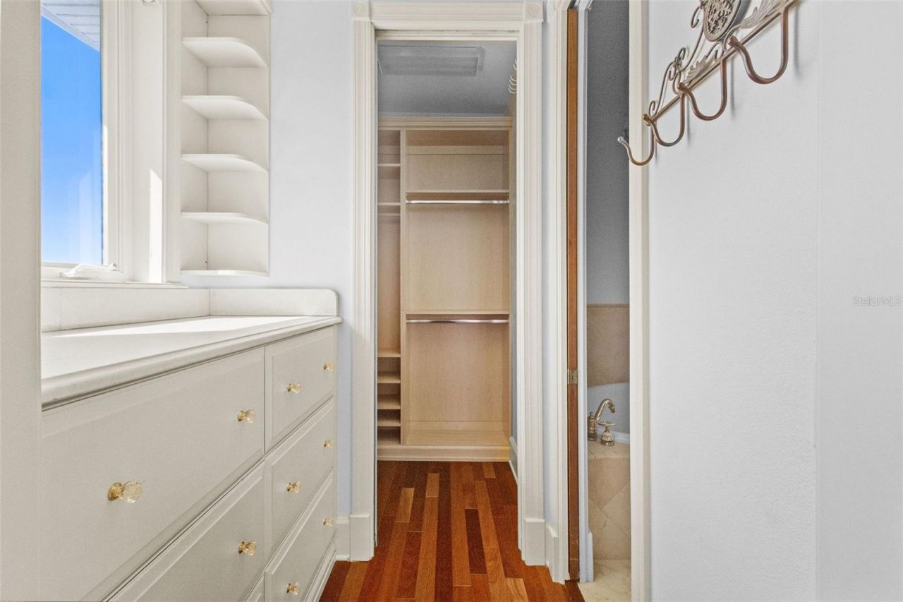 4107 Causeway Vista Drive, Tampa, FL 33615 Photo