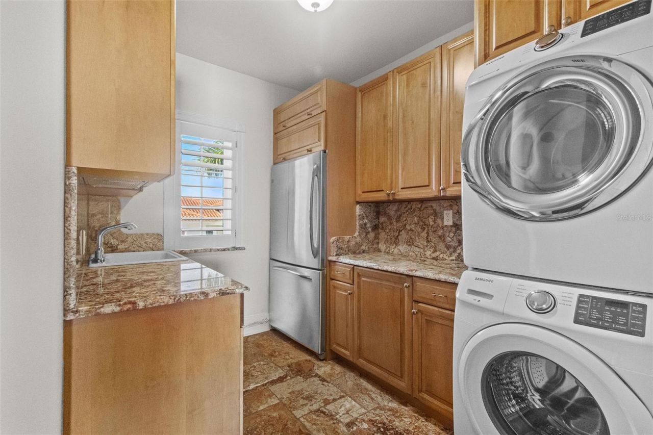 4107 Causeway Vista Drive, Tampa, FL 33615 Photo