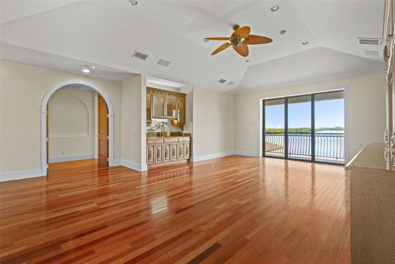 4107 Causeway Vista Drive, Tampa, FL 33615 Photo