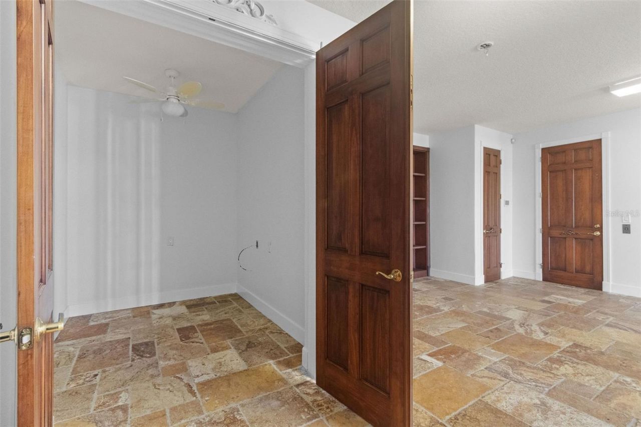 4107 Causeway Vista Drive, Tampa, FL 33615 Photo