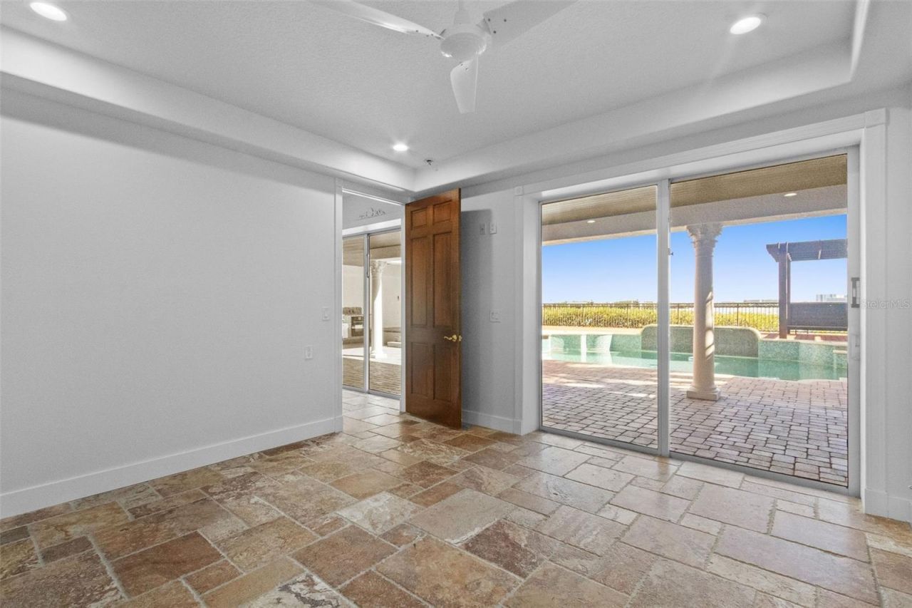 4107 Causeway Vista Drive, Tampa, FL 33615 Photo