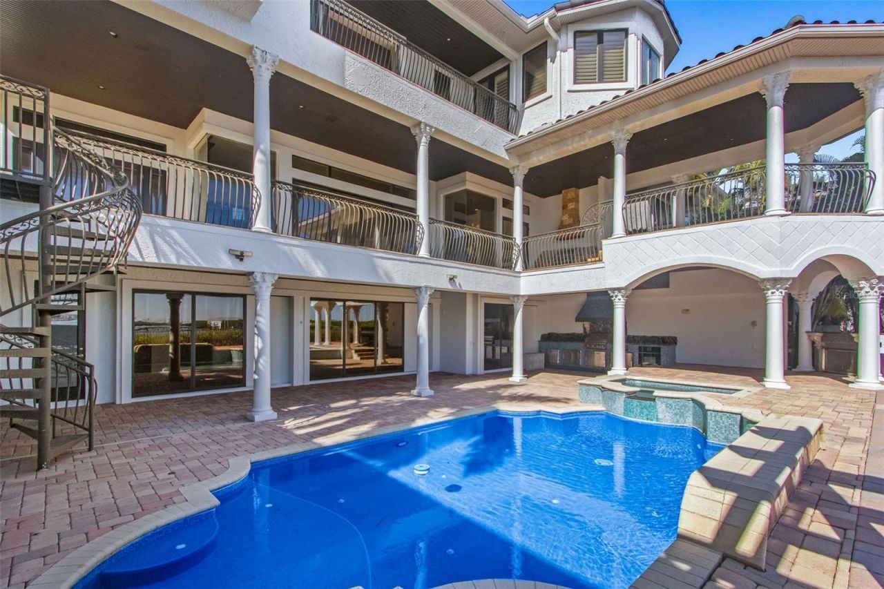 4107 Causeway Vista Drive, Tampa, FL 33615 Photo