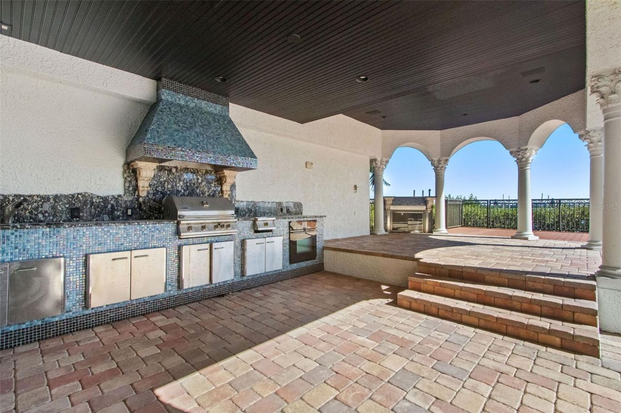 4107 Causeway Vista Drive, Tampa, FL 33615 Photo