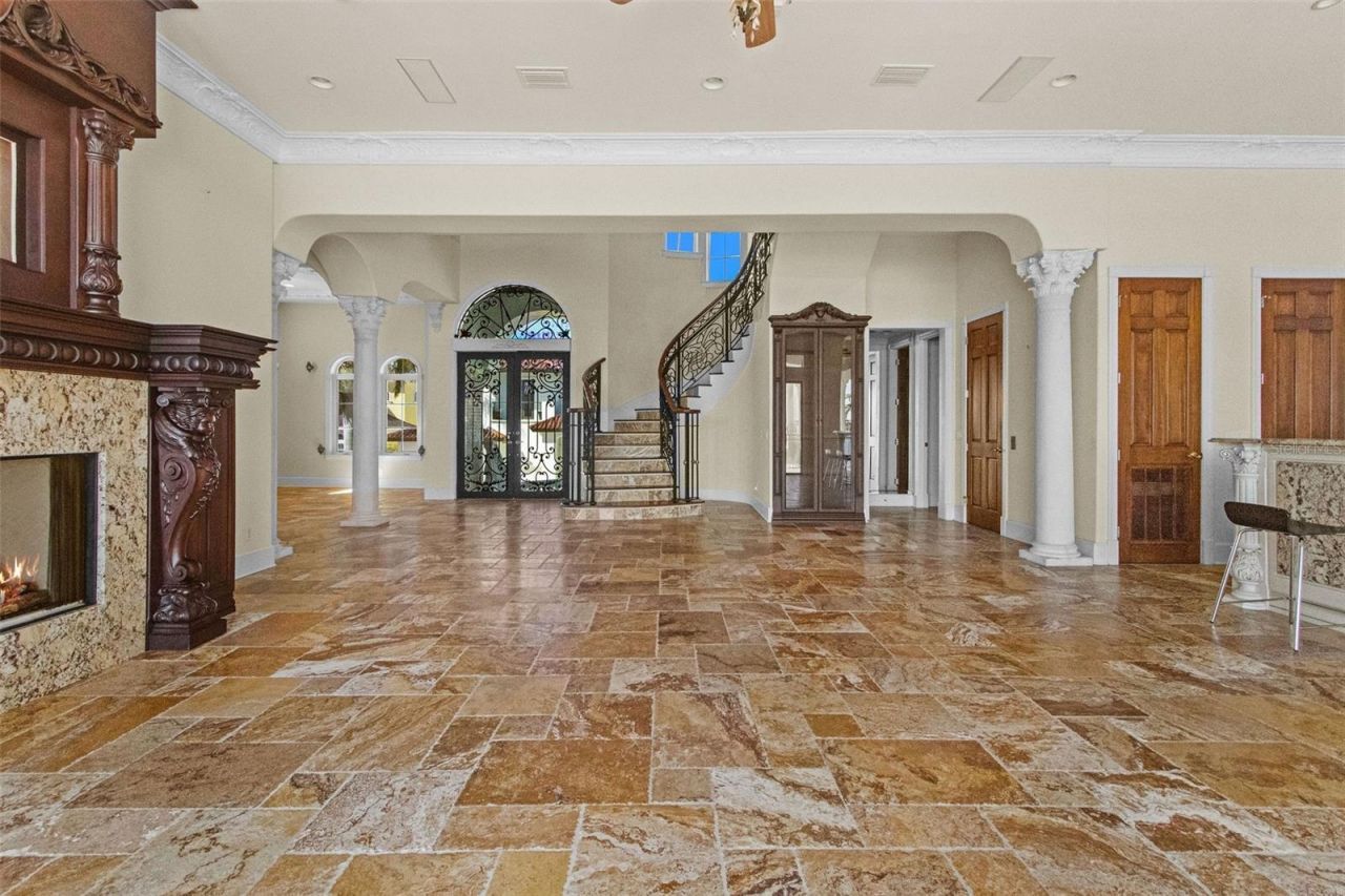 4107 Causeway Vista Drive, Tampa, FL 33615 Photo