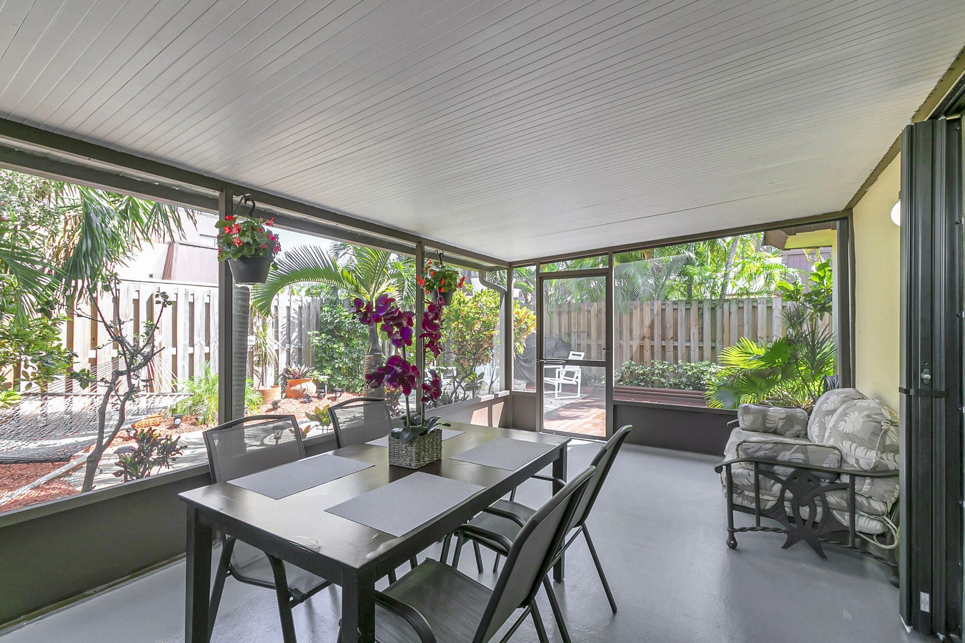 3530 E Gardens East Drive E, Unit B, Palm Beach Gardens, FL 33410 Photo