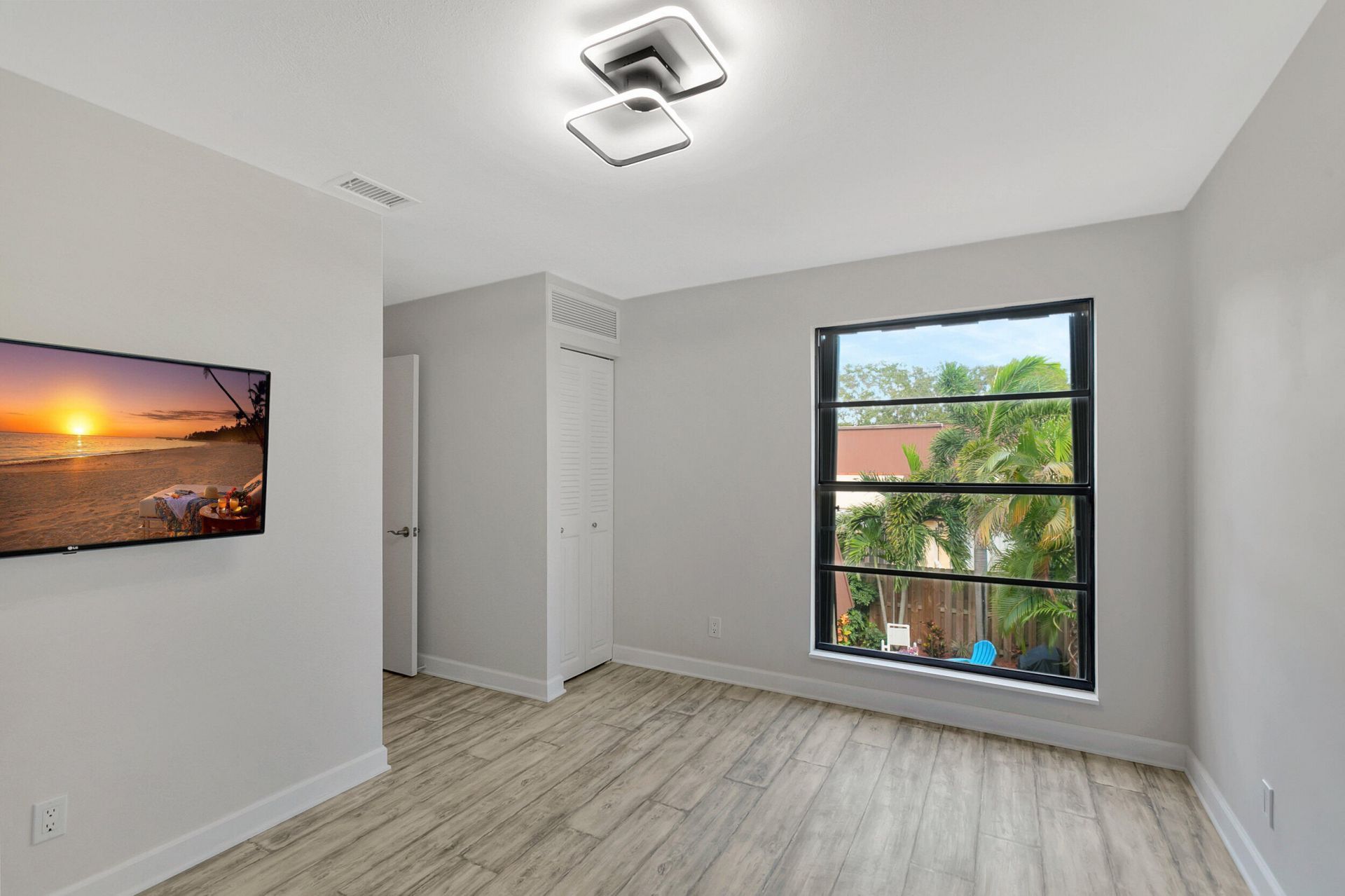 3530 E Gardens East Drive E, Unit B, Palm Beach Gardens, FL 33410 Photo