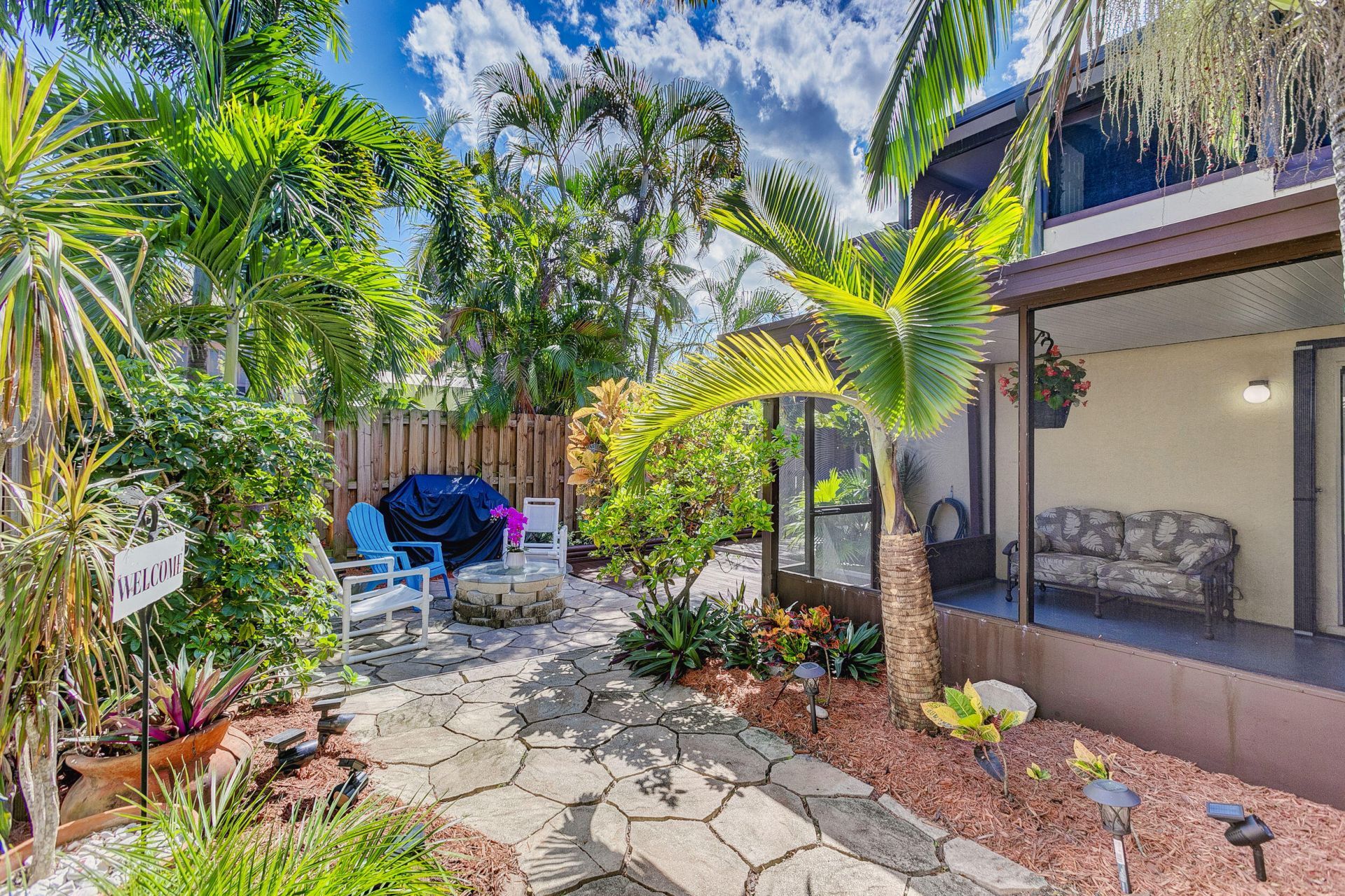 3530 E Gardens East Drive E, Unit B, Palm Beach Gardens, FL 33410 Photo