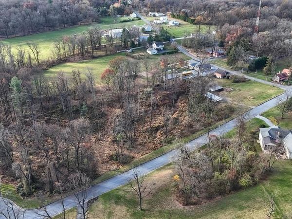 433 SHEEP HILL ROAD, NEWMANSTOWN, PA 17073