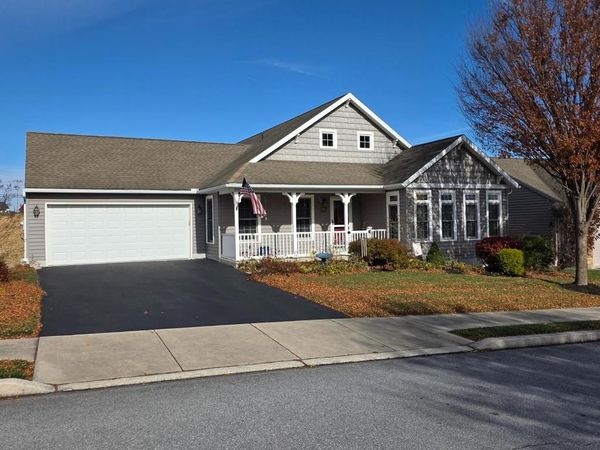 854 CAMBRIDGE DRIVE, MANHEIM, PA 17545