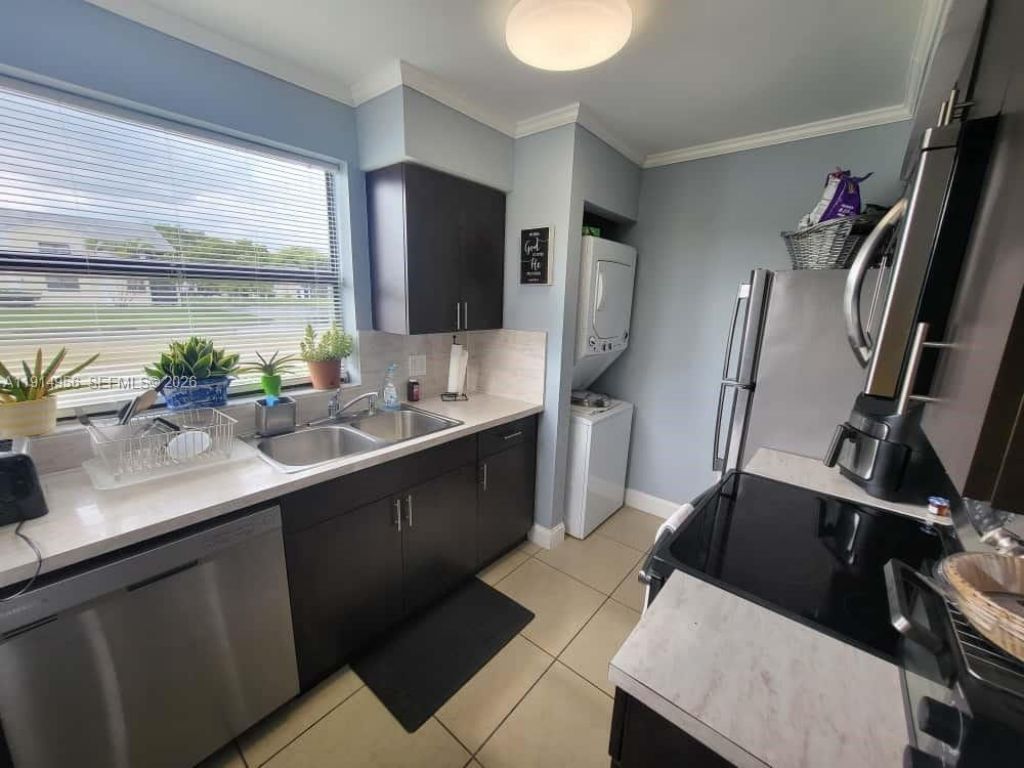 960 N Franklin Ave, Unit 960J, Homestead, FL 33034 Photo