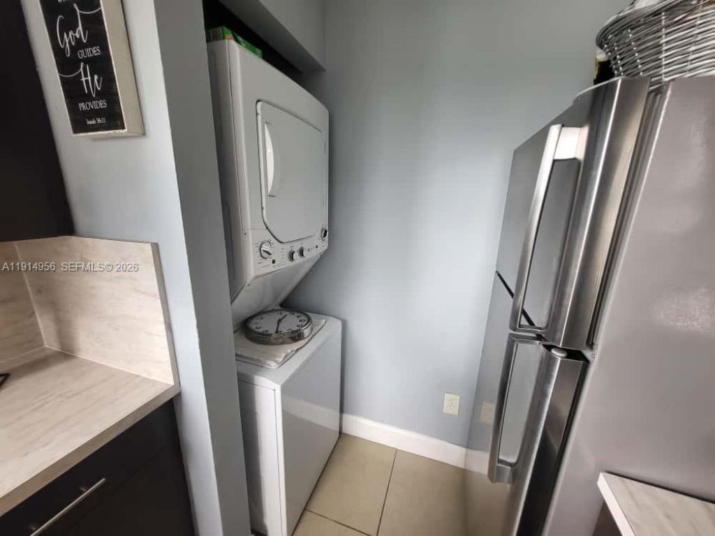 960 N Franklin Ave, Unit 960J, Homestead, FL 33034 Photo