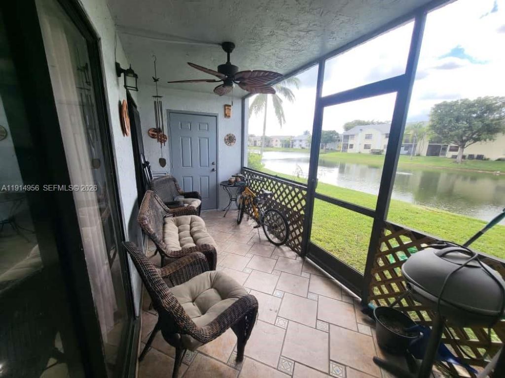 960 N Franklin Ave, Unit 960J, Homestead, FL 33034 Photo