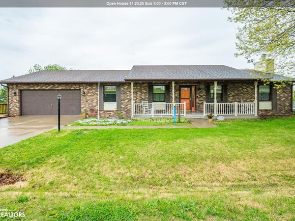 209 S Vine Avenue, Lacona, IA 50139