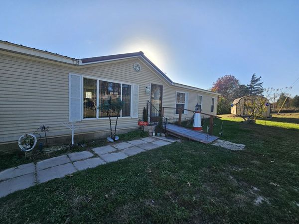 21760 Walnut Road, Wheatland, MO 65779