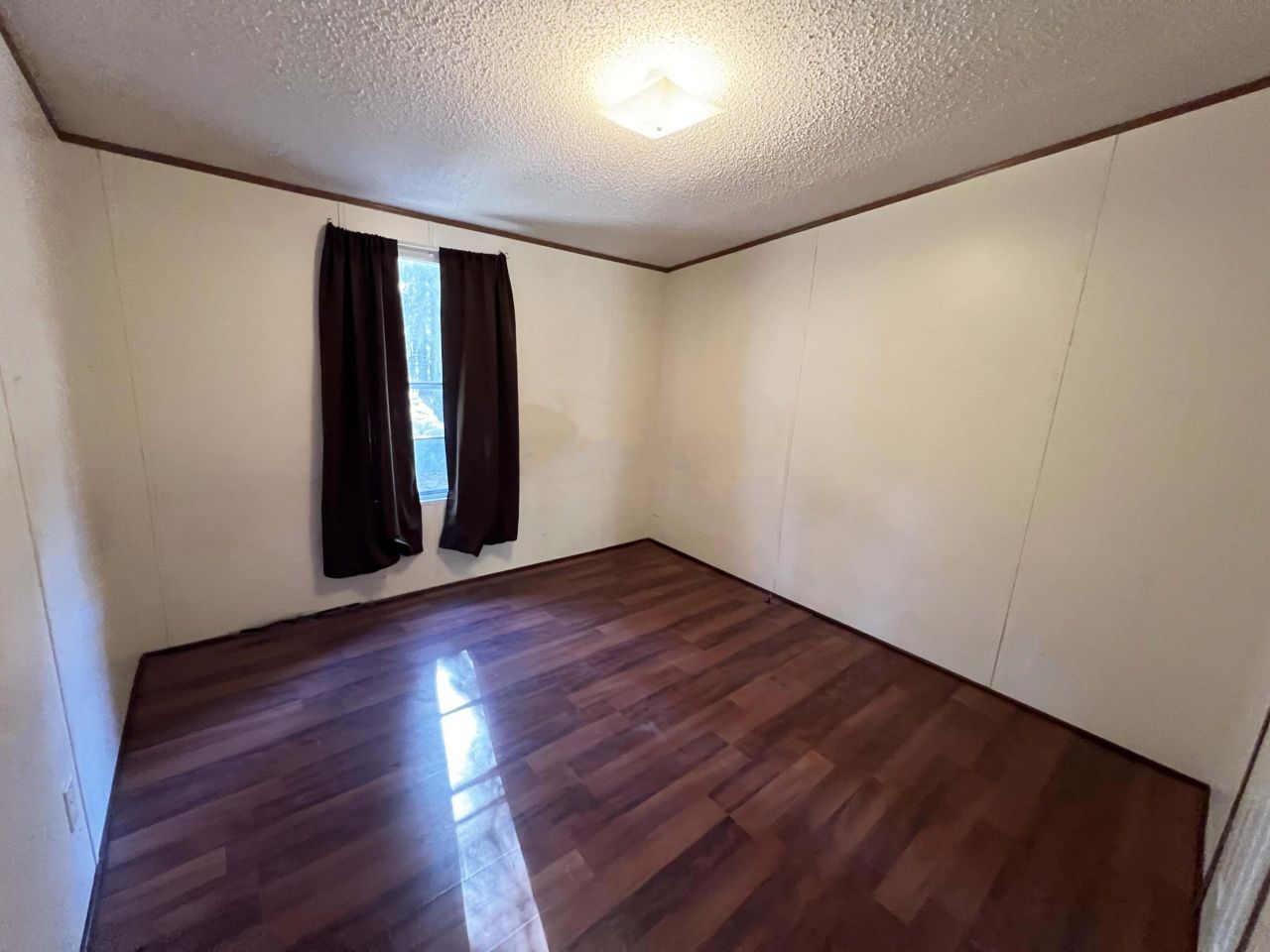 137 Knott Drive Photo 13