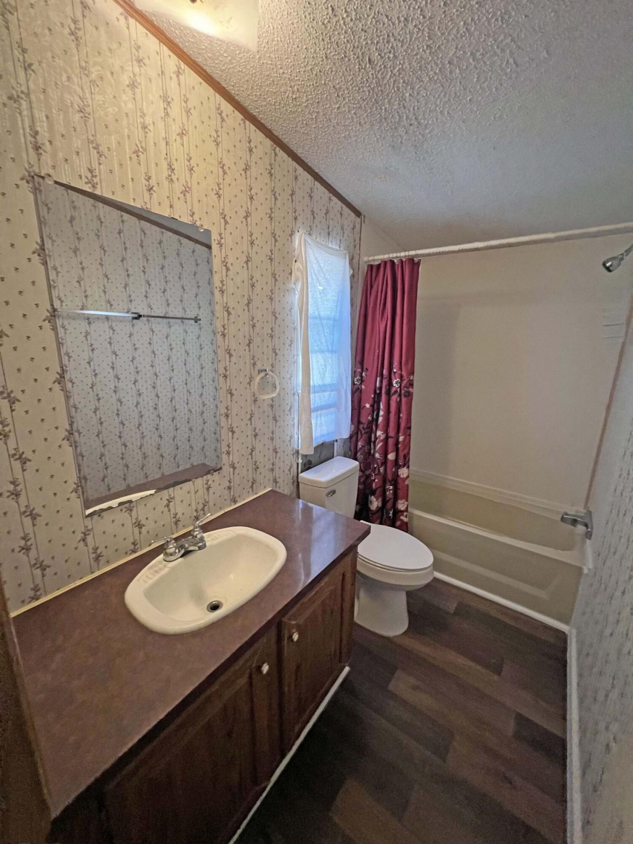 137 Knott Drive Photo 15