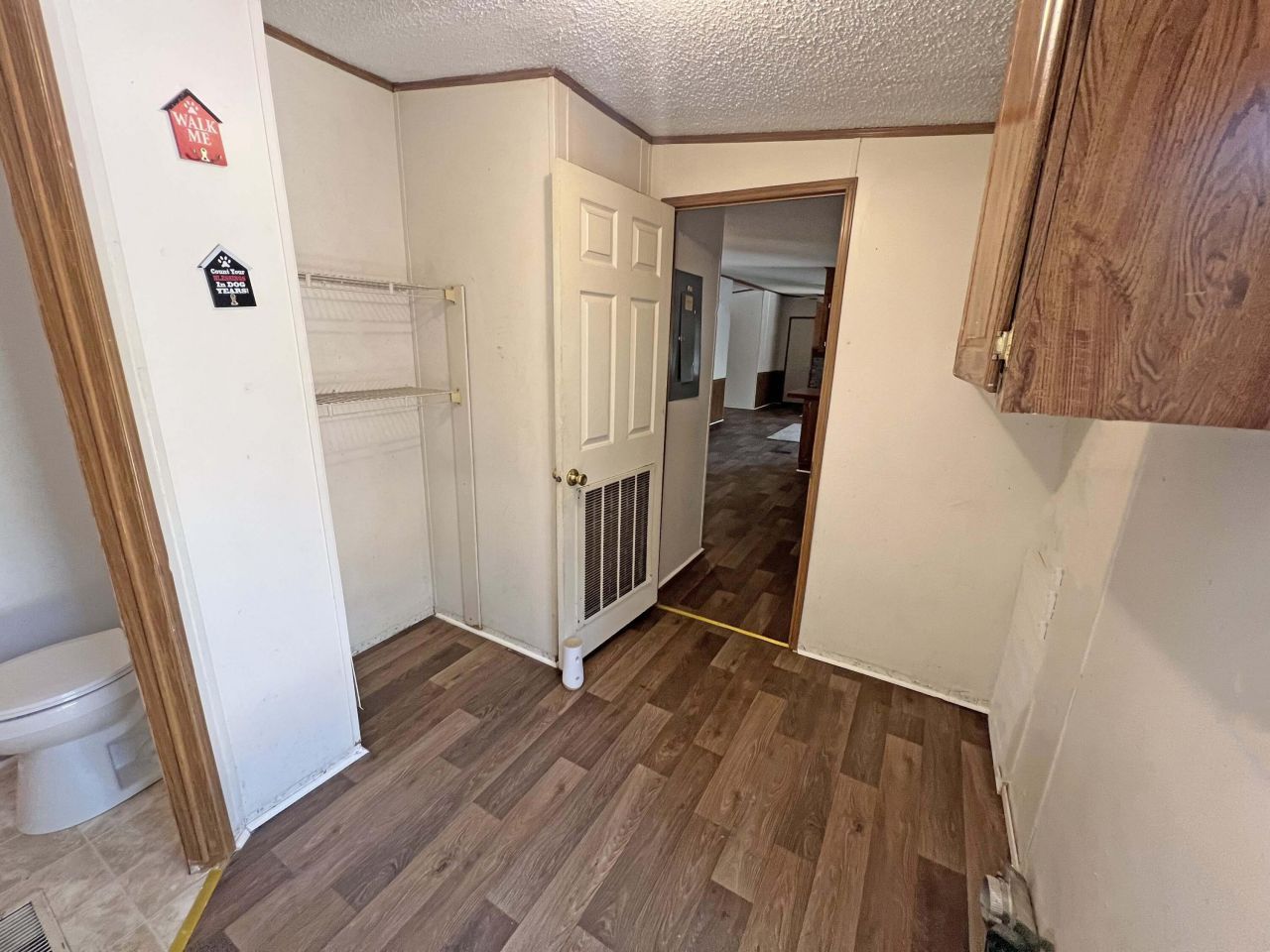 137 Knott Drive Photo 16