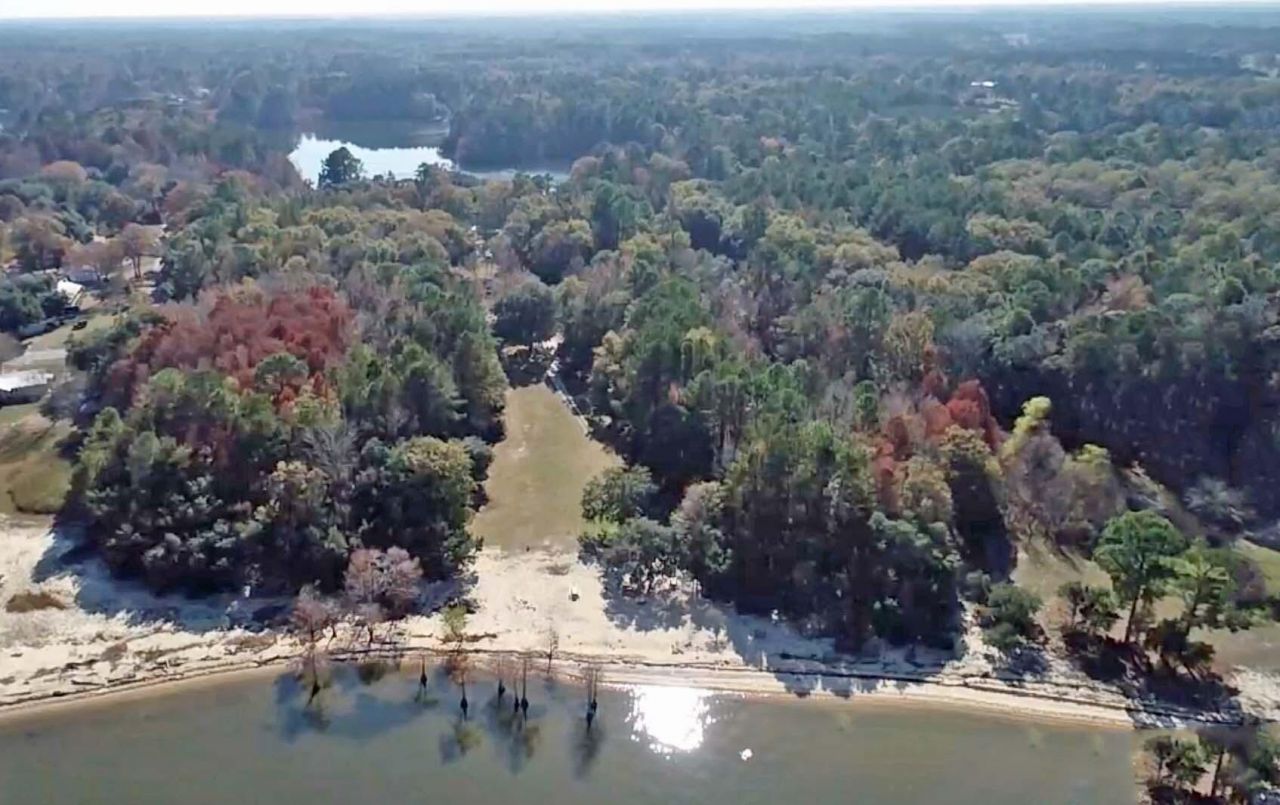 137 Knott Drive Photo 18