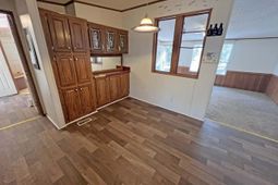 137 Knott Drive photo 4