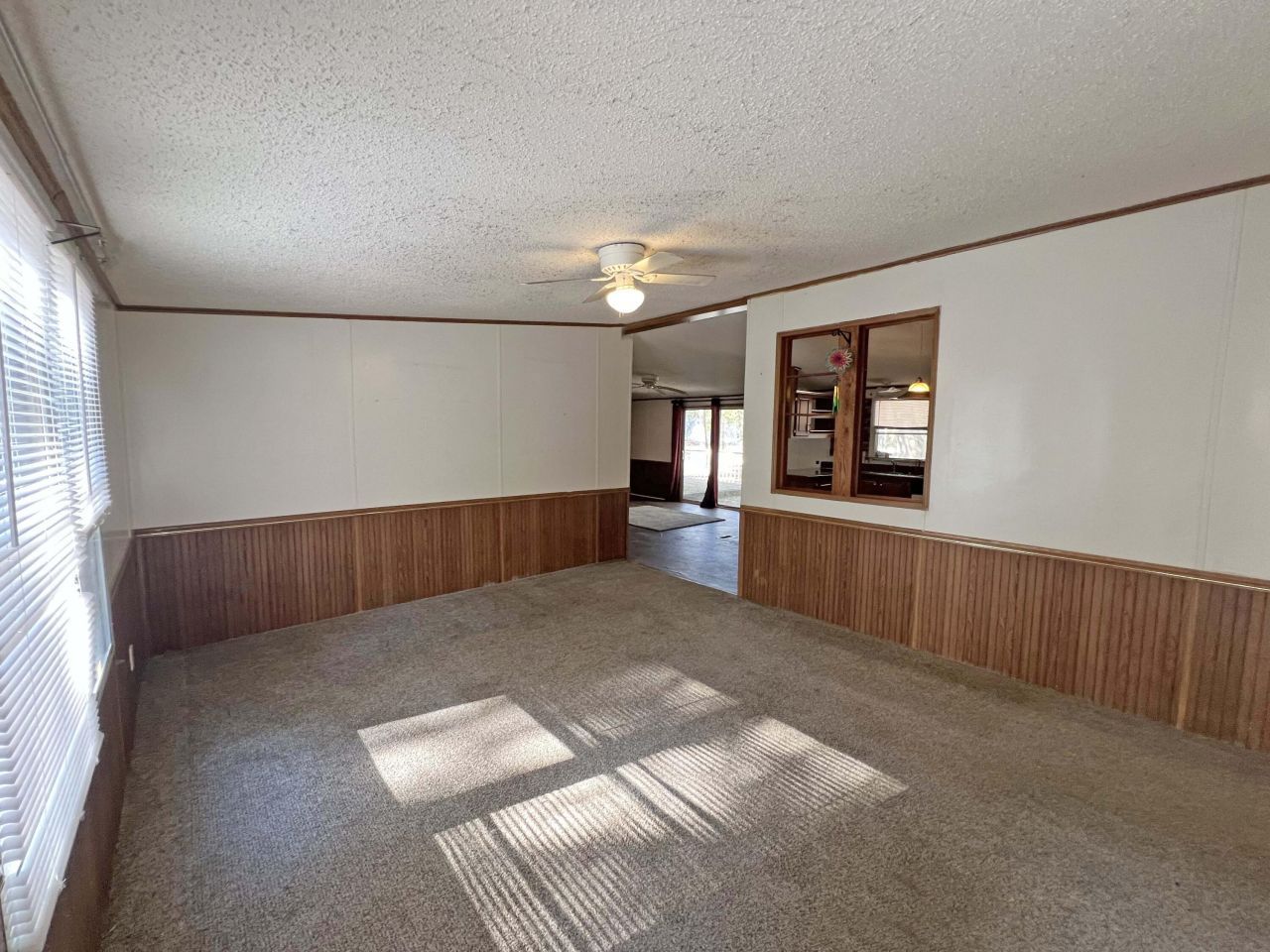 137 Knott Drive Photo 8