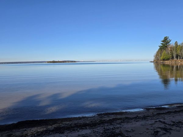 4680 S PINESHORE ROW, Brimley/Bay Mills, MI 49715