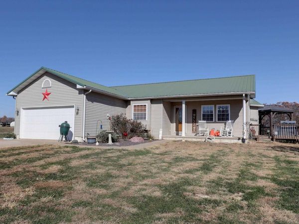 2882 E 1100th Street, Loraine, IL 62349