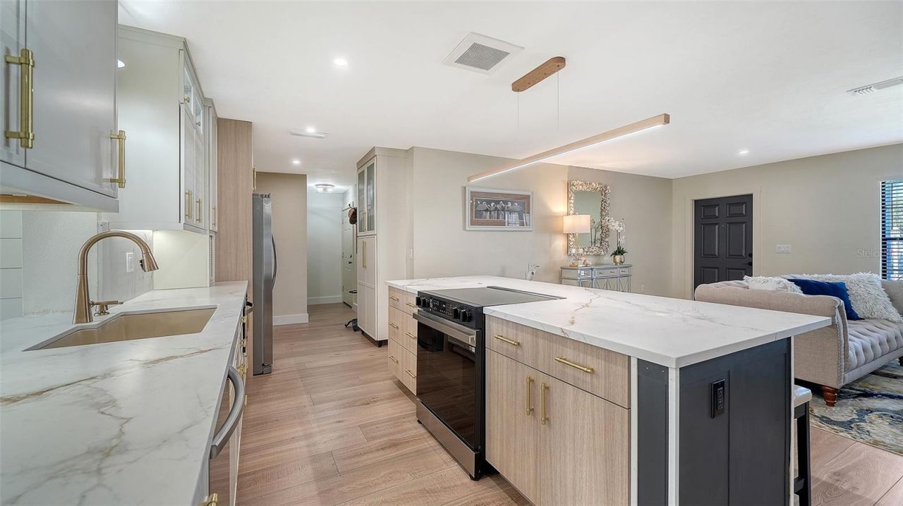 3904 Chinaberry Road, Bradenton, FL 34208 Photo