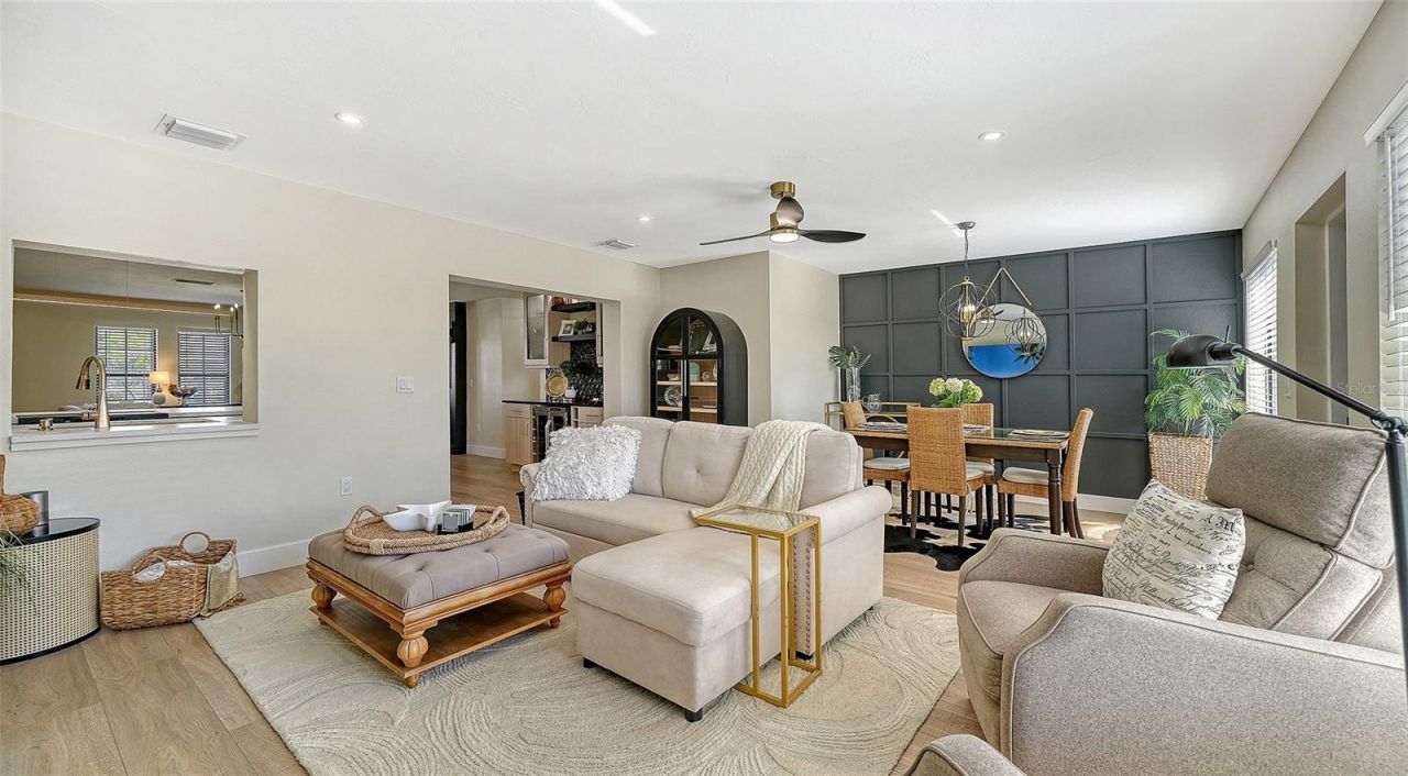 3904 Chinaberry Road, Bradenton, FL 34208 Photo