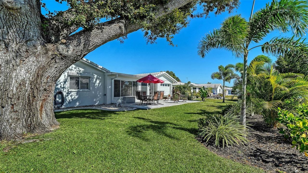 3904 Chinaberry Road, Bradenton, FL 34208 Photo