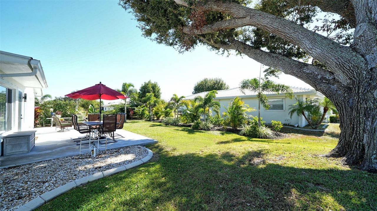 3904 Chinaberry Road, Bradenton, FL 34208 Photo