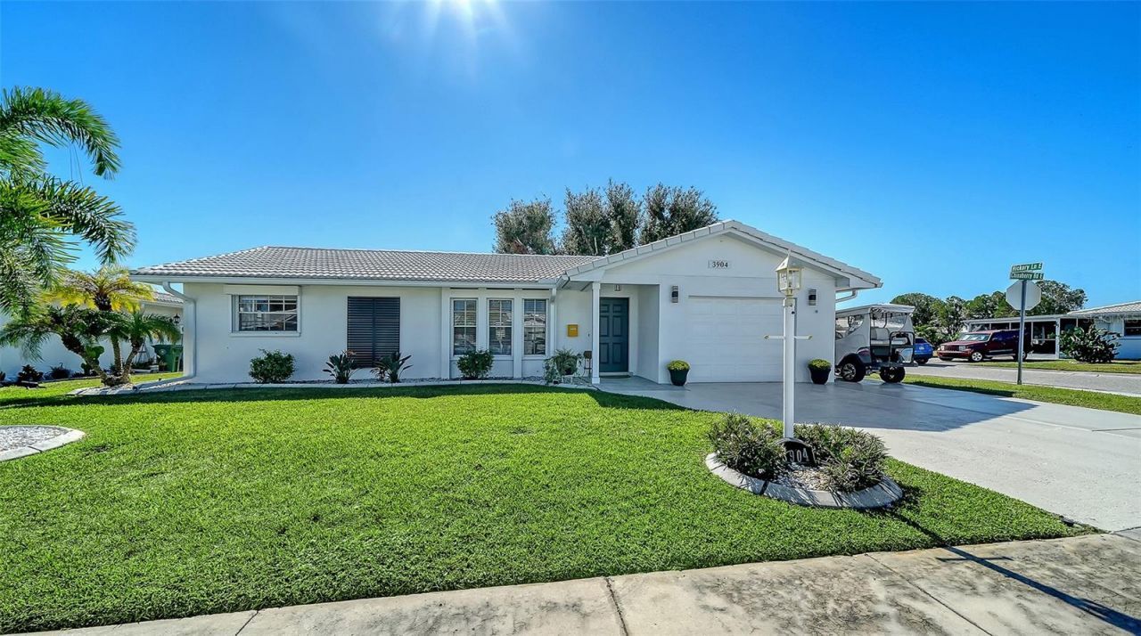 3904 Chinaberry Road, Bradenton, FL 34208 Photo