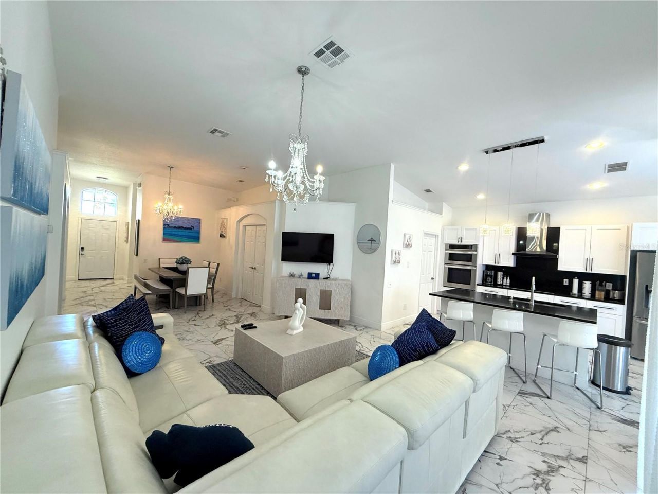 8042 King Palm Circle, Kissimmee, FL 34747 Photo