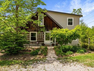 1516 Hobbs Road, Rogers, KY 41365