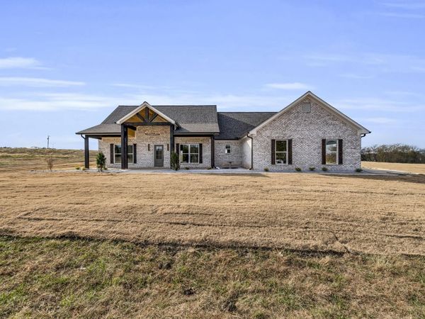 49 Billy Casper Dr, Columbus, MS 39701