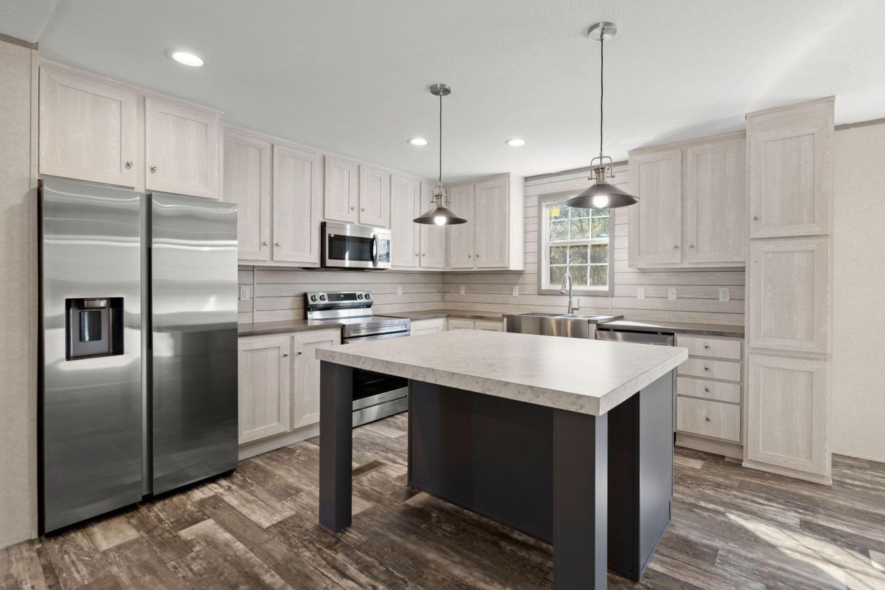 321 Marion Road Photo 13