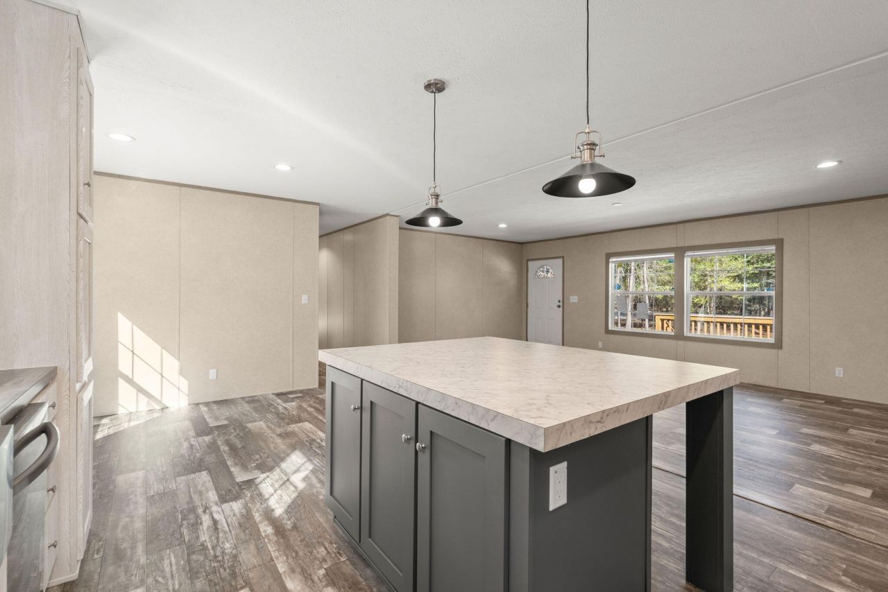 321 Marion Road Photo 15