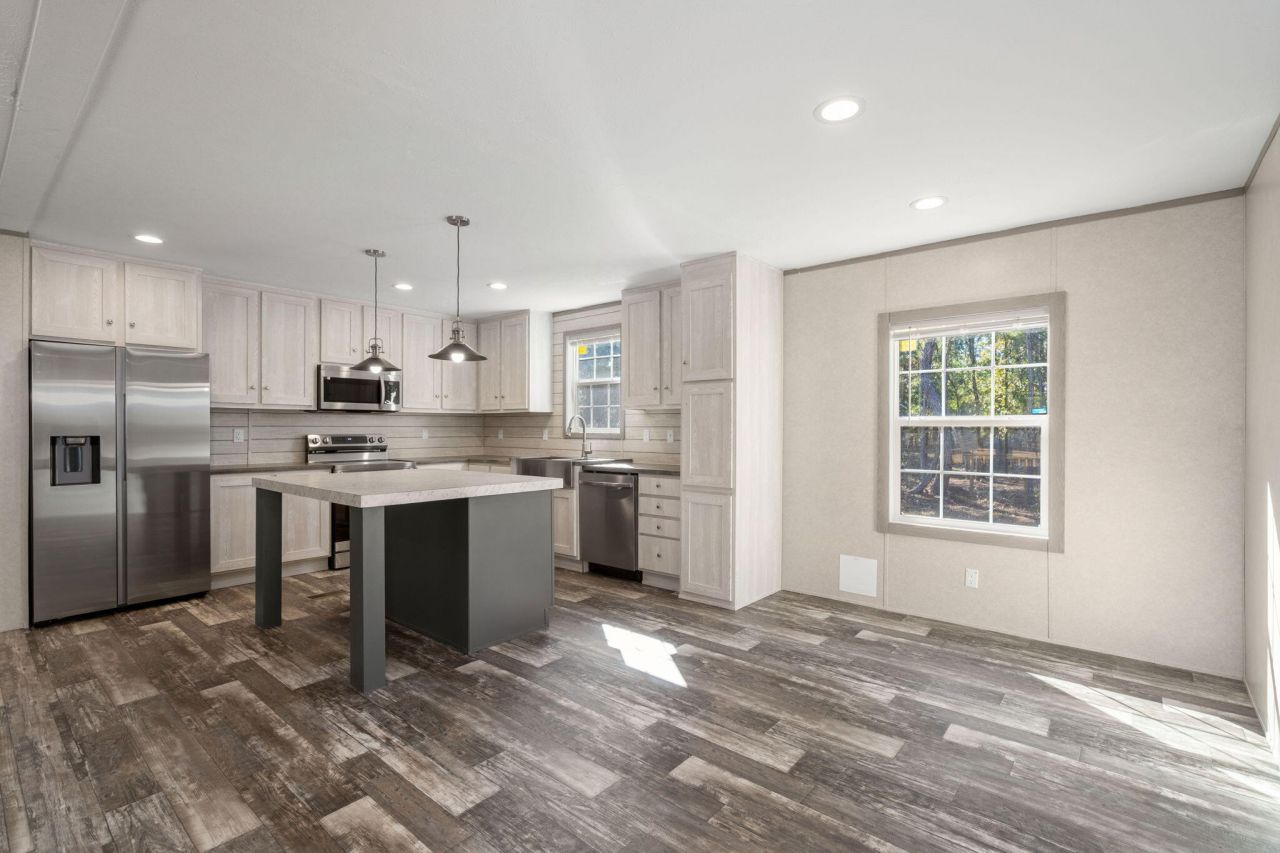 321 Marion Road Photo 17