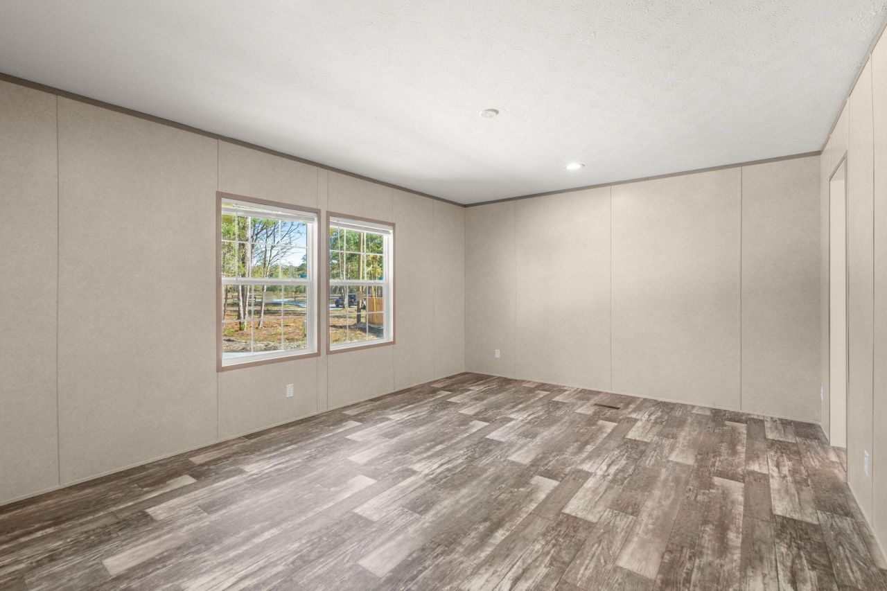 321 Marion Road Photo 22