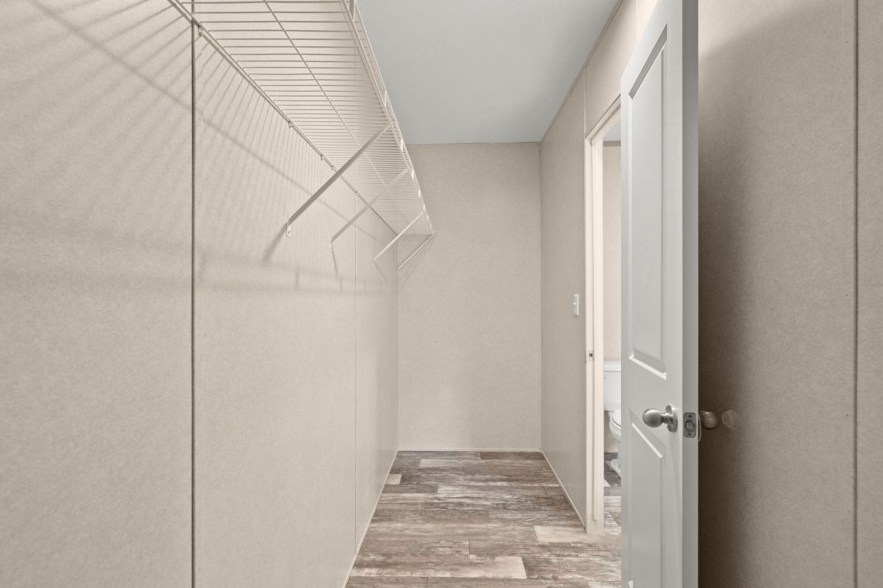 321 Marion Road Photo 27