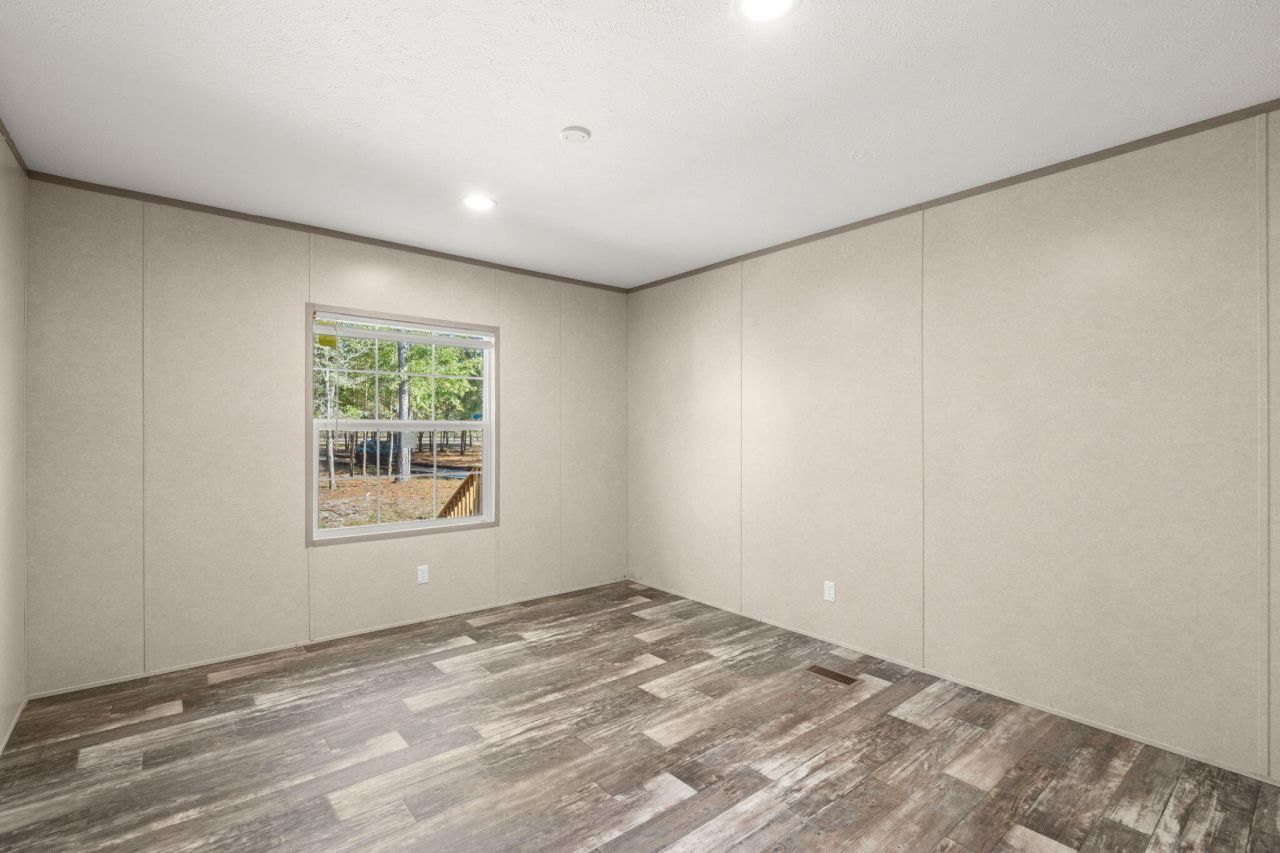 321 Marion Road Photo 28