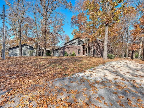 2 Portland Lane, Bella Vista, AR 72715